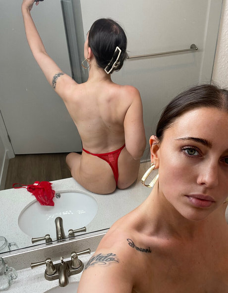 daniellelancaster only fans leaks