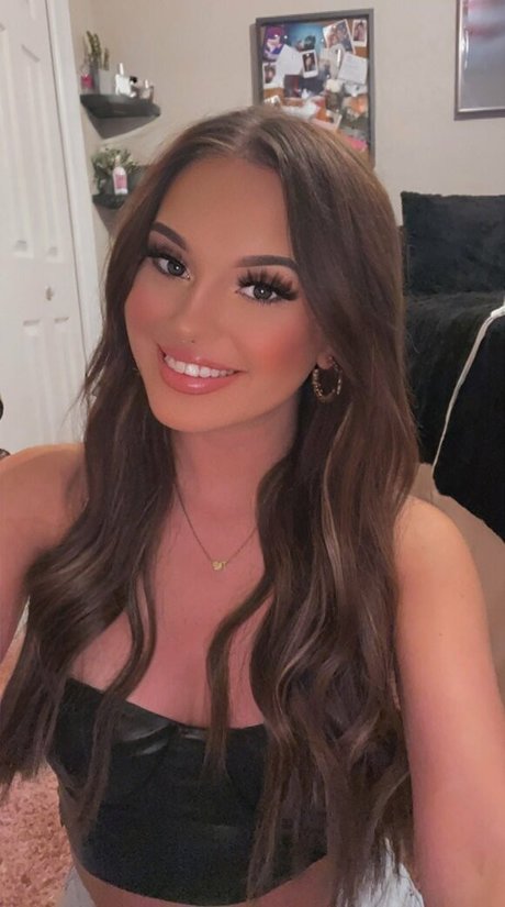 Abbie nb naked onlyfans pics