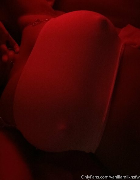 Villainous Coochie onlyfans strip tease