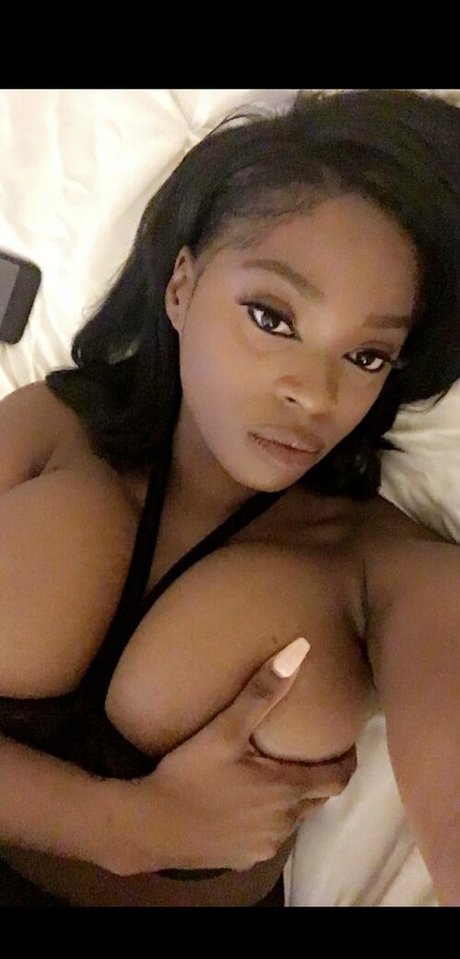 xris delarosa onlyfans leaked