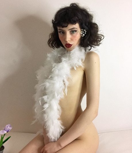 Mina Bell porn onlyfans leaks