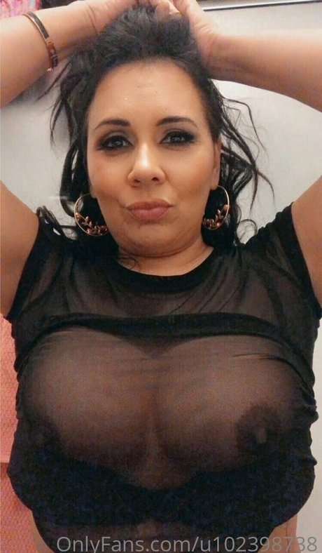 Ro ie love8831 onlyfans leak nude