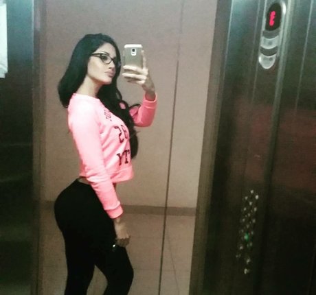 Andrea Cifuentes onlyfans nude pics