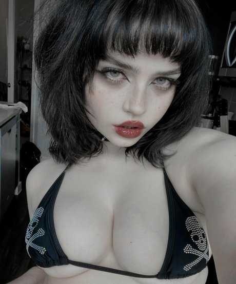 Queen Nephilim nude onlyfans leaks