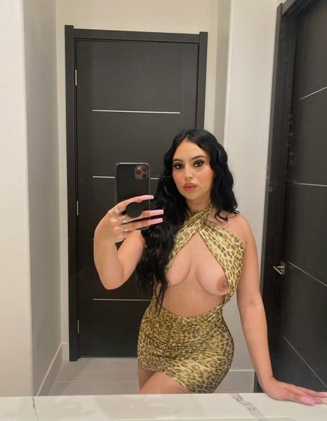 julianicolestar onlyfans nude