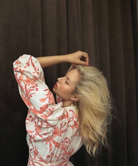 Merelin onlyfans nude leaks