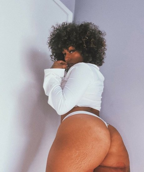 helloomcfly onlyfans x