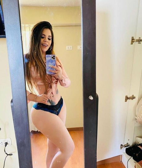 Stefany Camus Gutierrez nude leak onlyfans