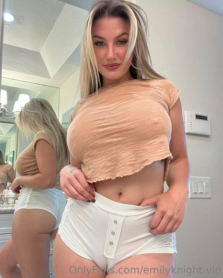 Emily Knight onlyfans star
