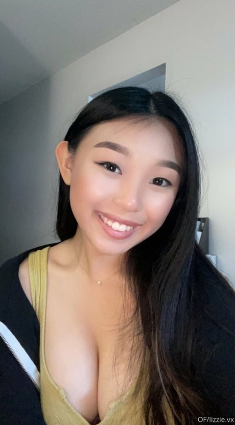 Lizzievx porn onlyfans