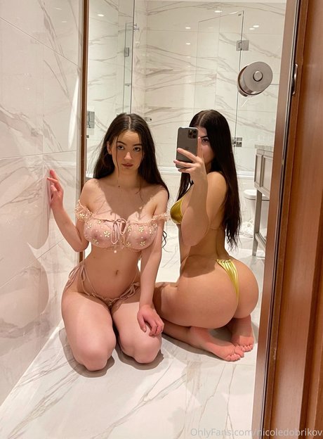 Nicole Dobrikov onlyfans naked