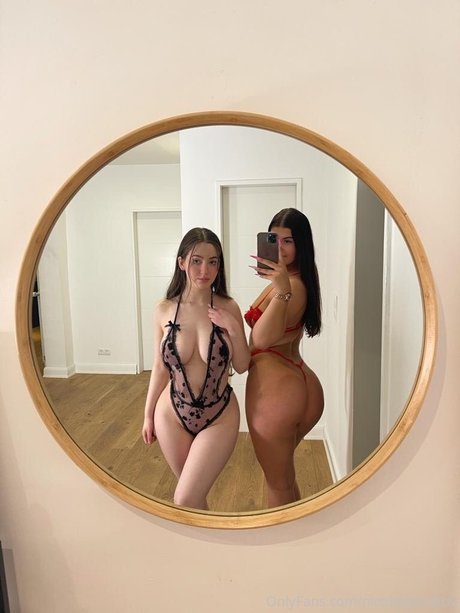 Nicole Dobrikov onlyfans desnuda