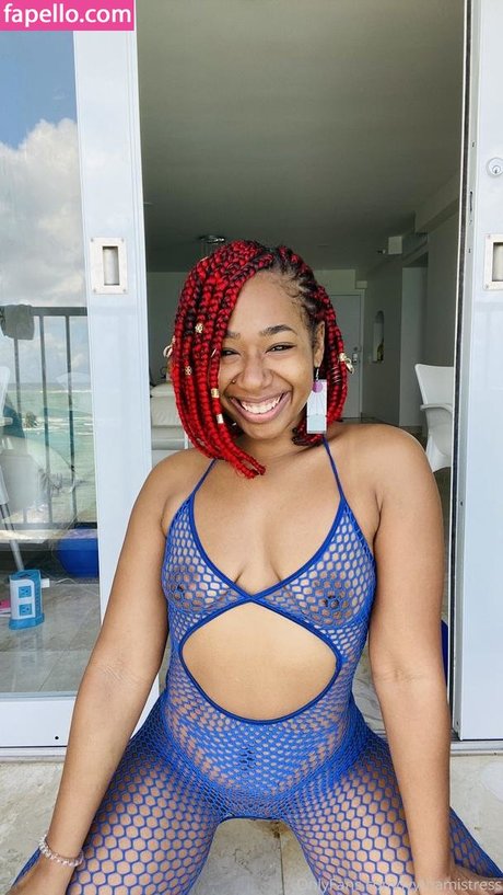 IvyThaMistress onlyfans creator