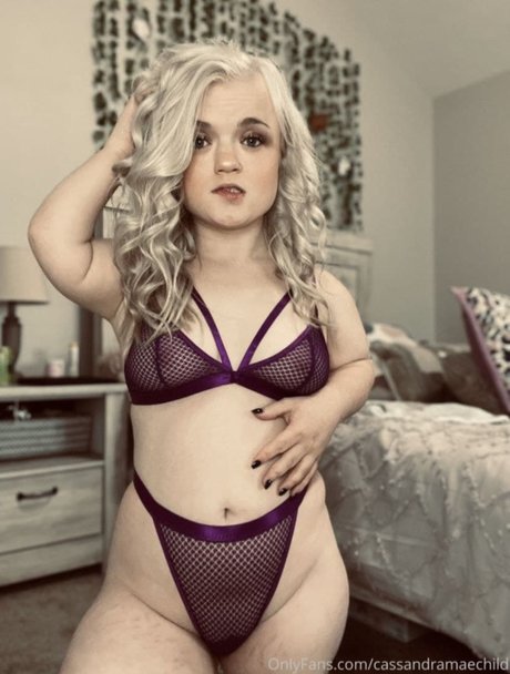 _Cassandra Mae Davis xxx only fans