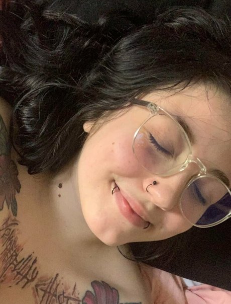 Blu Dream onlyfans boobs