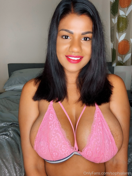 Sophia Lares only fans
