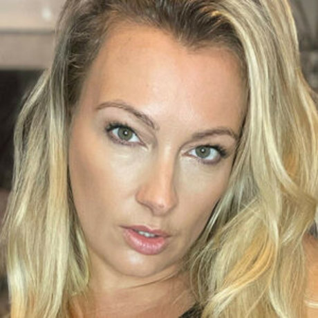 Miss Juicy Lucy feet onlyfans