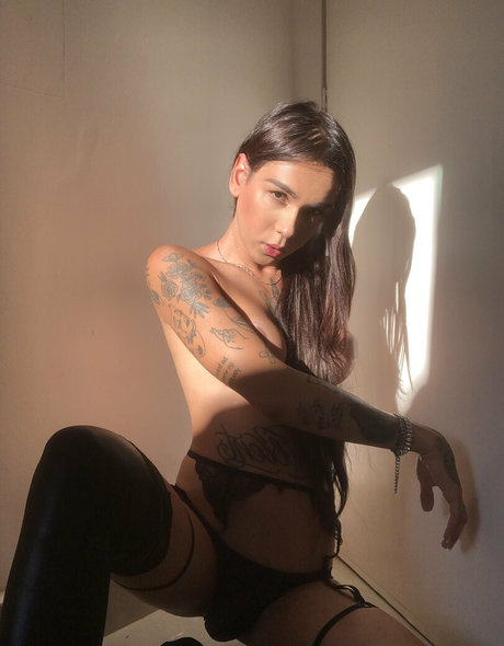 bruninhatgirl onlyfans pics