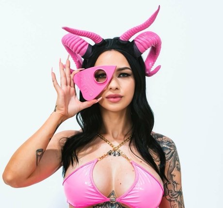 lindseyparanormal onlyfans pics leaked