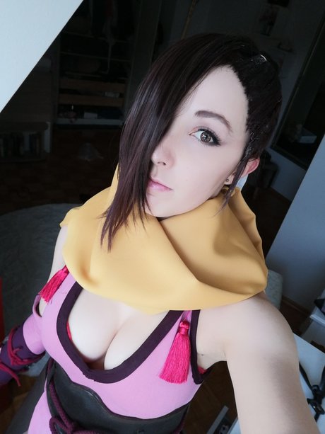 Pink Fluffy Kitchicorn onlyfans nide