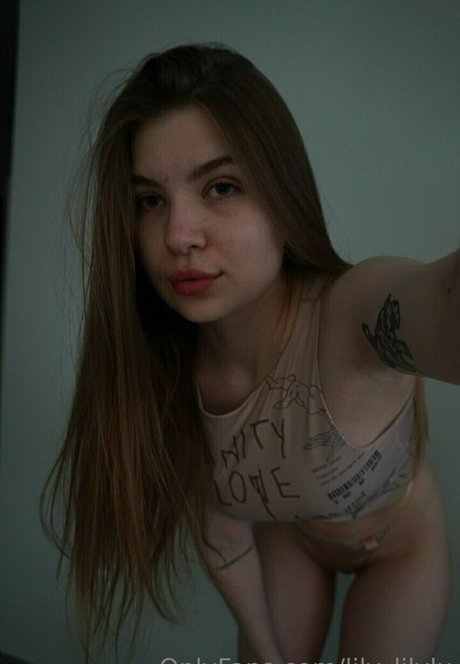 lily lilylu onlyfans model