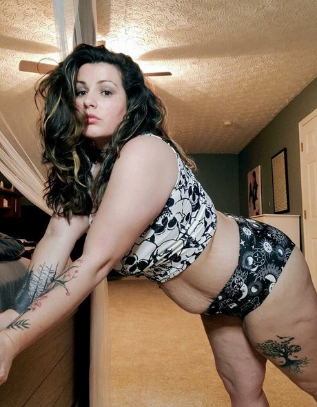 Miss Varea onlyfans exposed