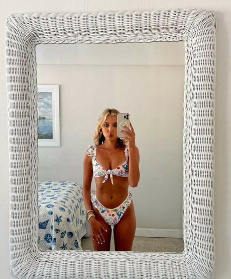 McKenzie Morgan onlyfans nudes