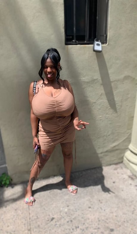 QuanaStevens only fans pictures