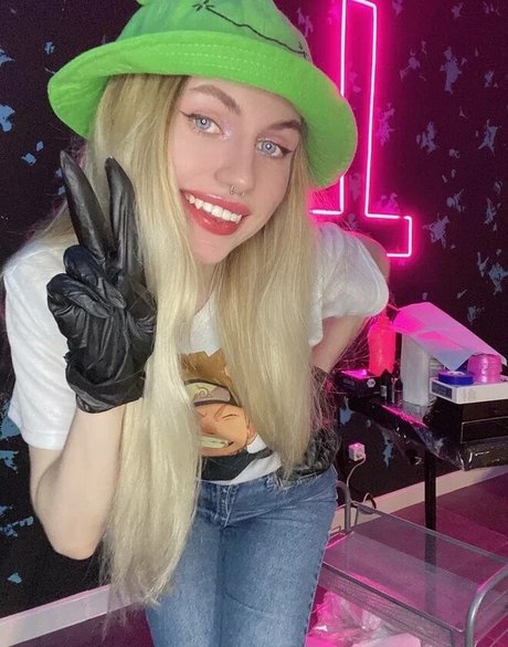 Sasha Dias onlyfans x