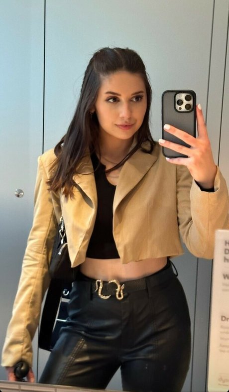 Harrie Silver onlyfans leams