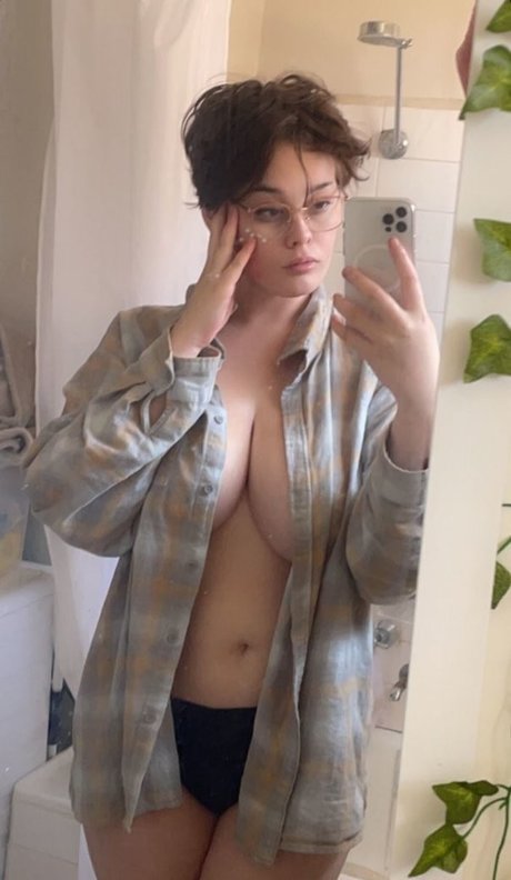 BitterBritt pics onlyfans