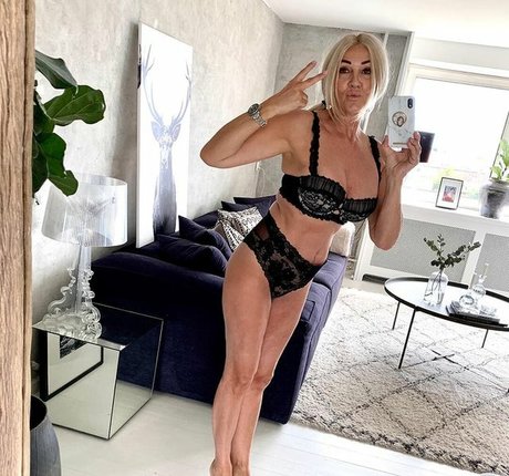 Danish Woman Style onlyfans public photos