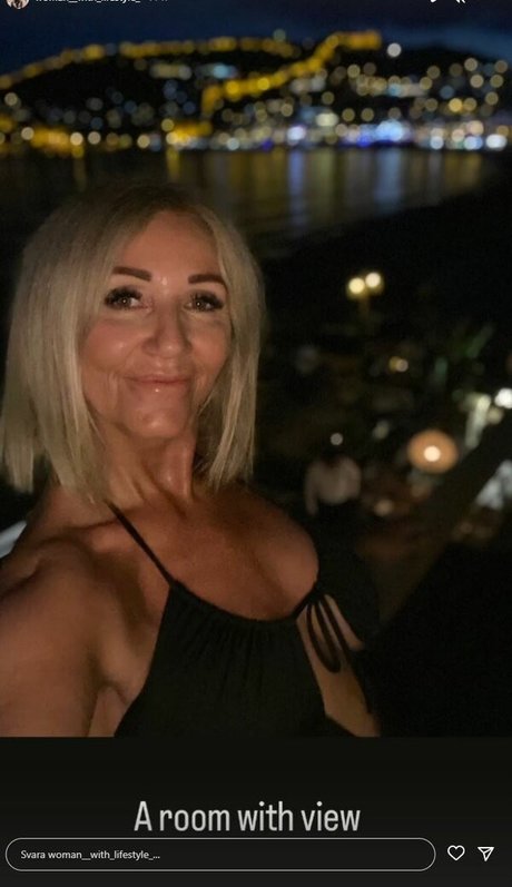 Danish Woman Style Profile pic