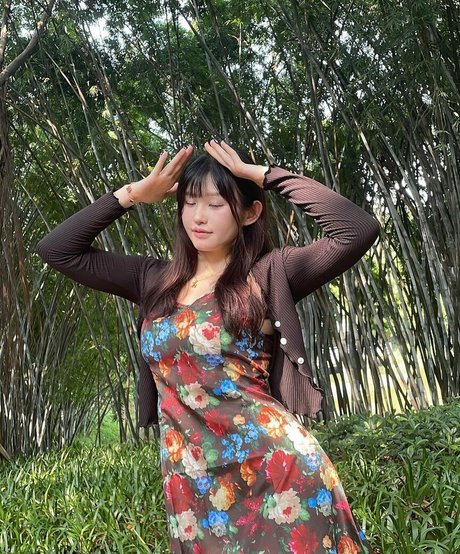 ZhouYiQin onlyfans sex