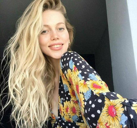 larafrosty onlyfans leak naked