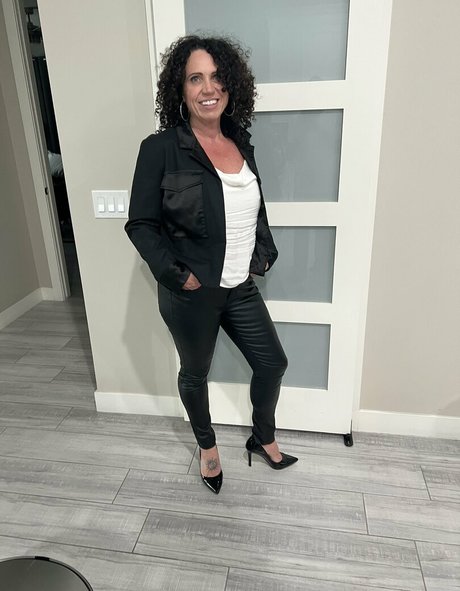 Kittie Driver onlyfans images