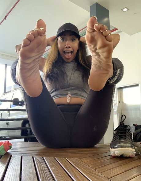 Crystal Sinful Soles is on onlyfans