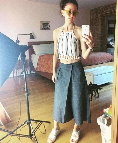 Kimiko Glenn leaked onlyfans xxx