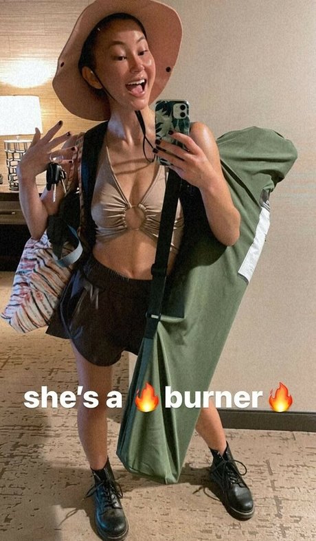 Kimiko Glenn onlyfans leaked pictures