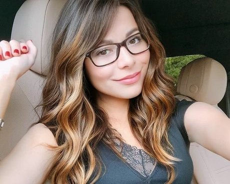 Miranda Cosgrove only fans leaks porn