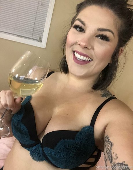 erynn onlyfans striptease