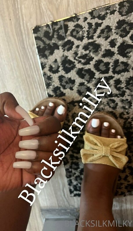 sexyblacksilkp1 onlyfans leaks