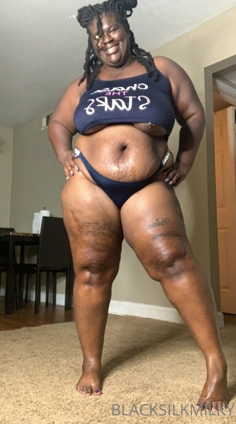 sexyblacksilkp1 onlyfans nude photos