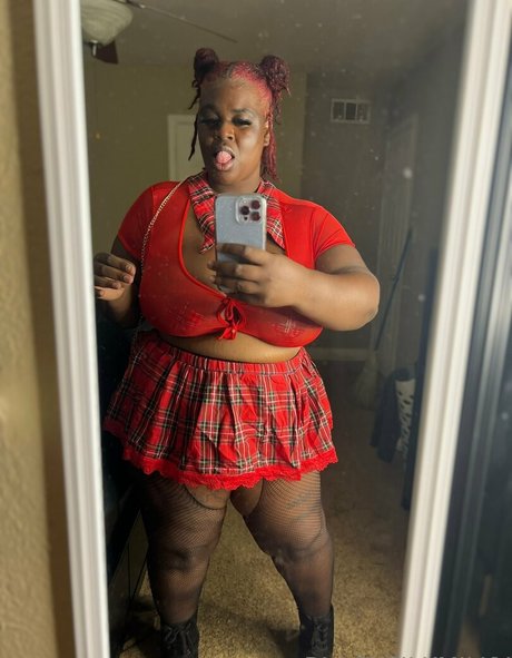 sexyblacksilkp1 onlyfans leak fuck