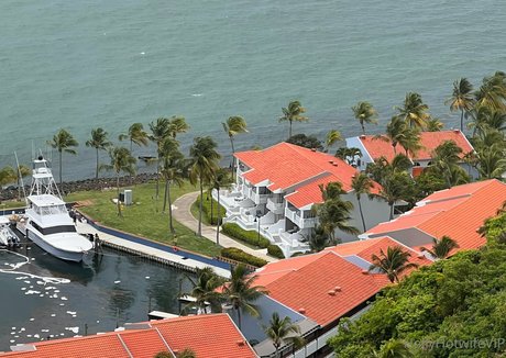 hollyhotwifevip onlyfans leak nudes