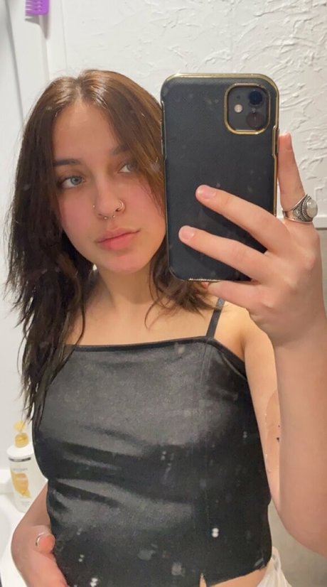 rhyrhyie onlyfans porno