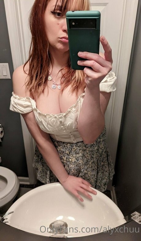 alyxchuu onlyfans leake