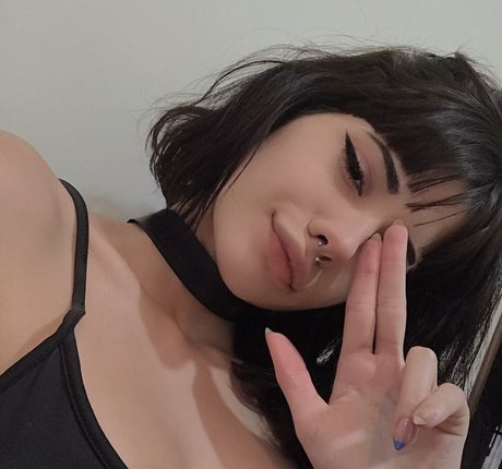 Milkyroth naked onlyfans