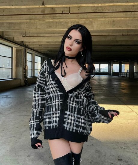 emmanorton nudes onlyfans