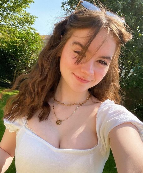 Laura Anne leaked onlyfans pictures